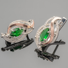 Серьги серебряные 925 пробы с золотыми вставками арт. 326с