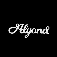 Серебряное колье с именем Alyona