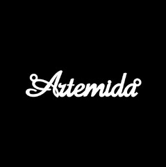 Серебряное колье с именем Artemida