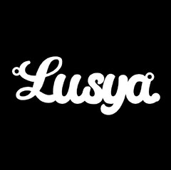 Серебряное колье с именем Lusya