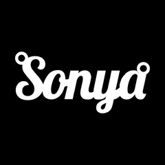 Серебряное колье с именем Sonya